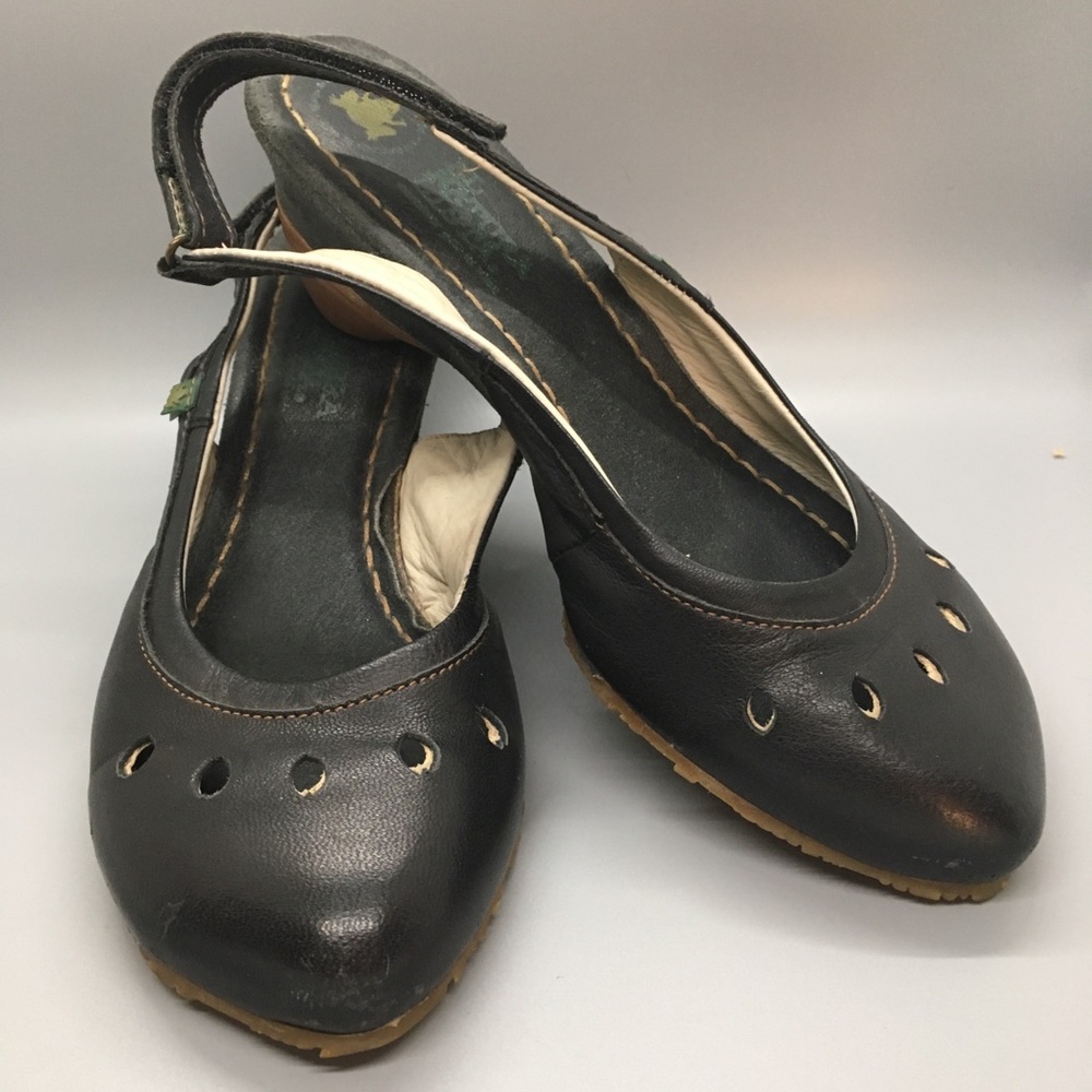 El Naturalista Womens 'Papua' Slingback Pump Shoes